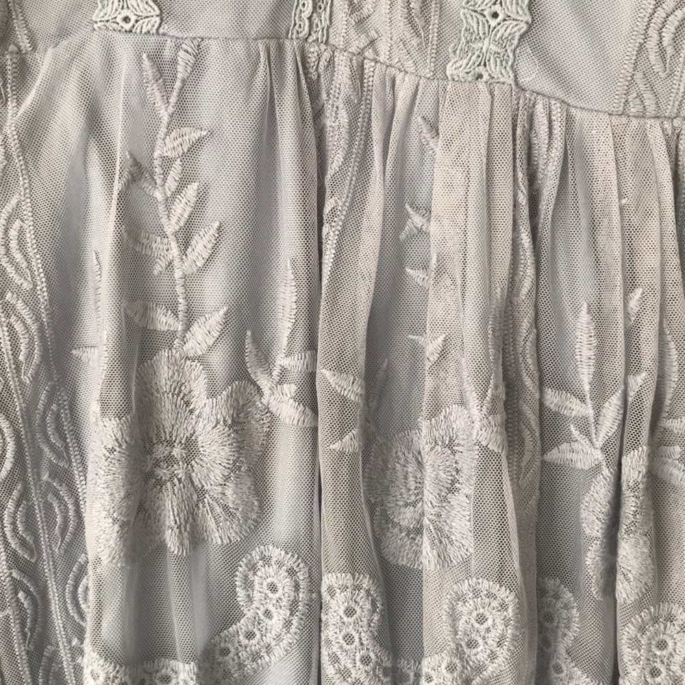 Dress - Picture 4 of 4